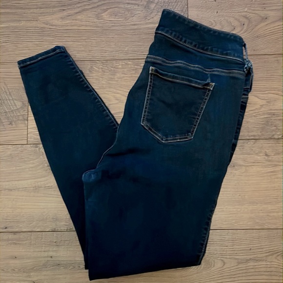 torrid Pants - TORRID #FeelTheFit Super Soft Jegging Dk Wash 5 Pocket 3 Button Zipper Entry 18R